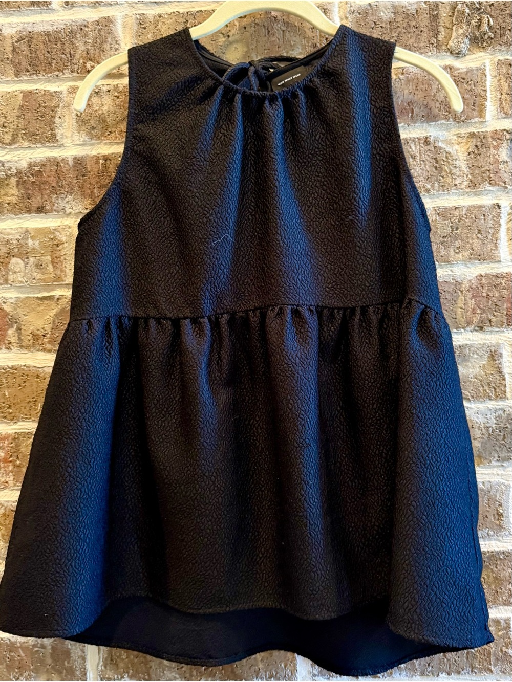 Who What Wear Black Textured Peplum Sleeveless Top